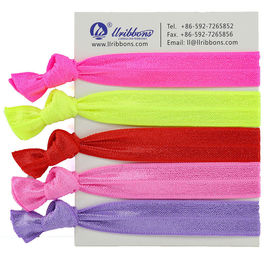 Las muchachas personalizadas de los regalos forman bandas llanas del pelo el elástico del paño